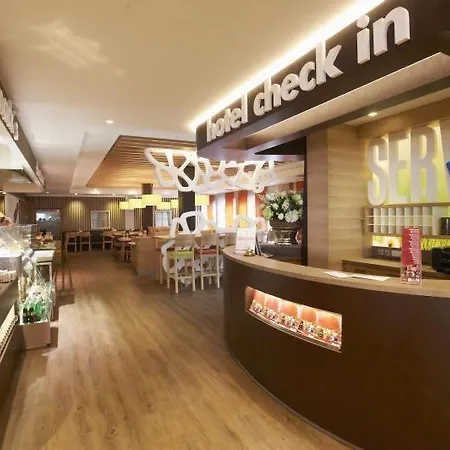 Hotell Servus Europa 3*